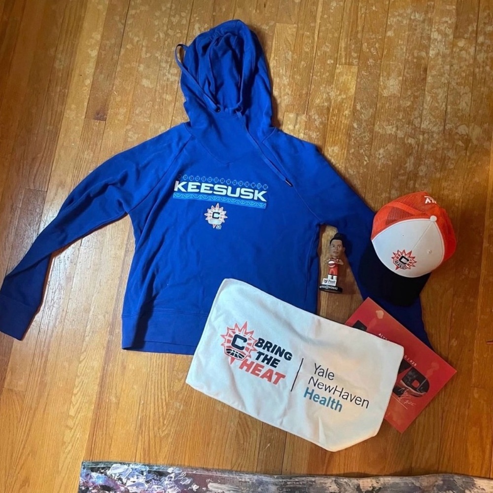 WNBA Connecticut Sun Hat and Sweatshirt Bundle
